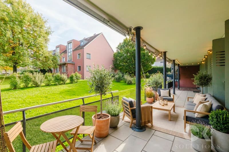 Spacious 5-room garden apartment in Oberwil - living with style, space, and nature (12)