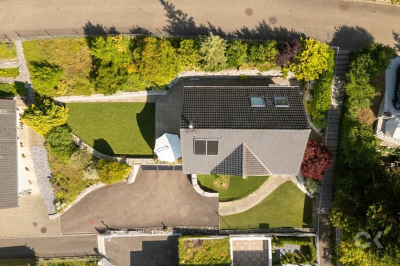 Familienparadies mit schönem Garten und Weitblick (2)