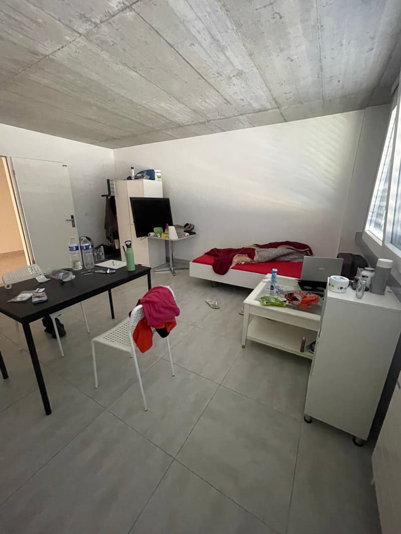 Atelier luminoso / Spazio di vendita in affitto a Bannwil (1)