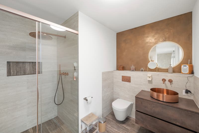 Bad en suite 2. OG