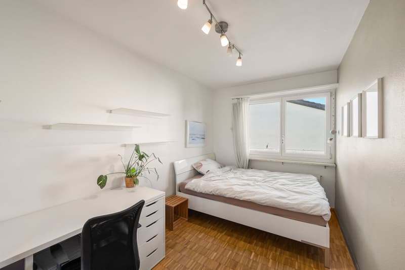 Schlafzimmer 1