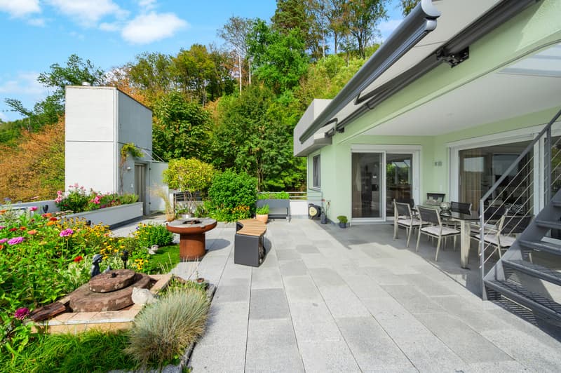 Terrassensicht mit Liftzugang