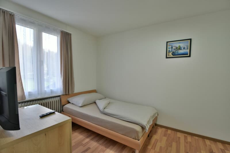 Furnished studio rooms for short-term or long-term rent! (8)