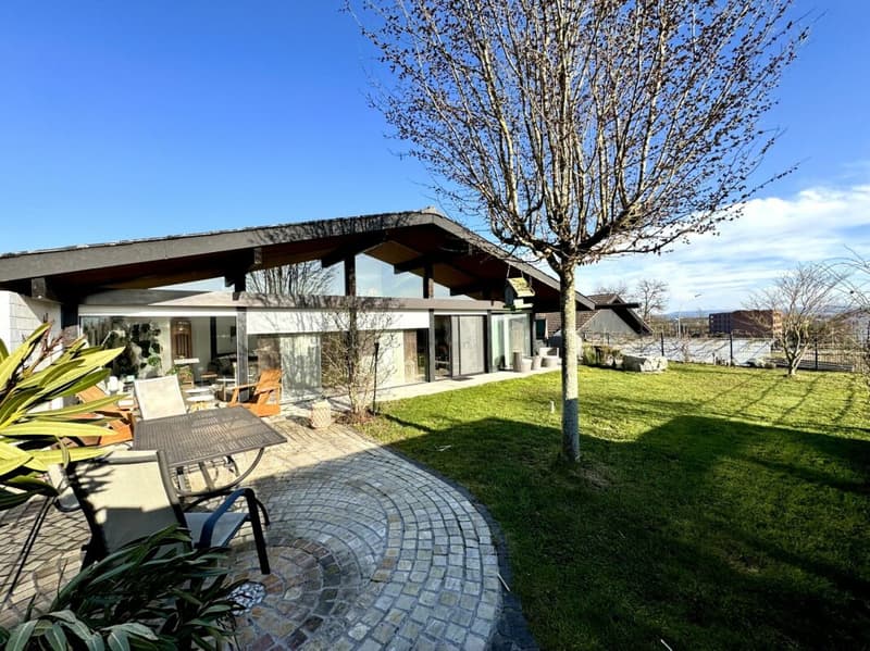 Casa unifamiliare di 6,5 locali con garage molto grande (2)