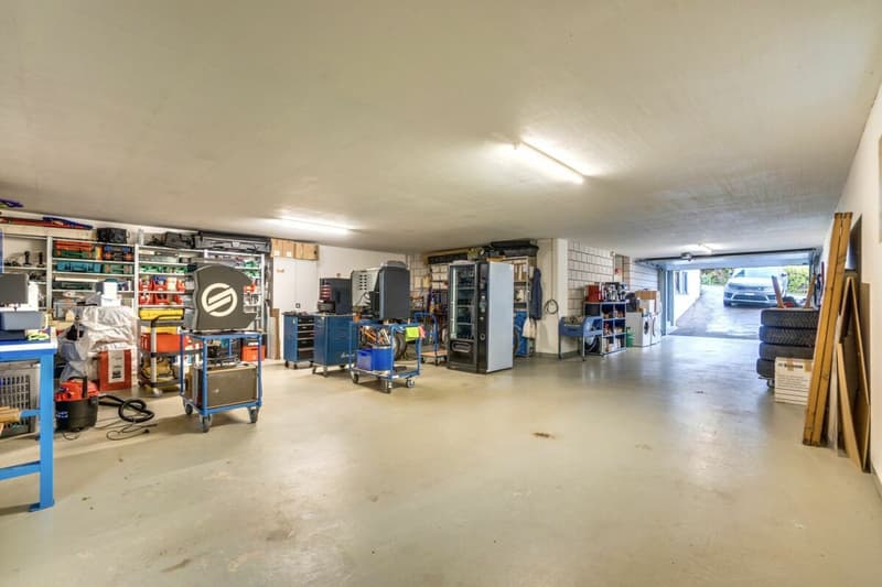 Casa unifamiliare di 6,5 locali con garage molto grande (12)