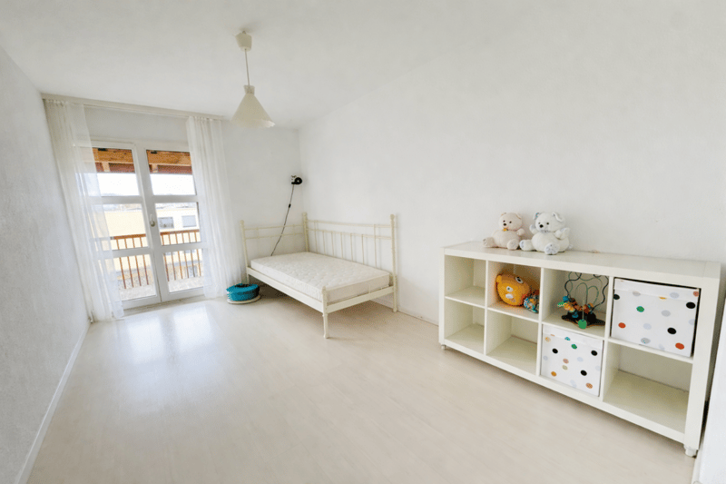 Attractive 6.5-room semi-detached house (6)