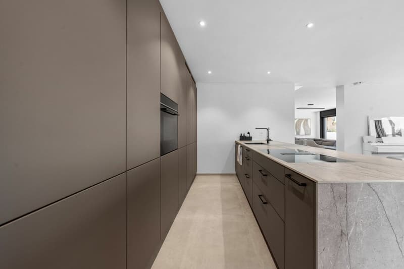 Exclusive single-family house with pool, smart home and luxurious amenities (7)