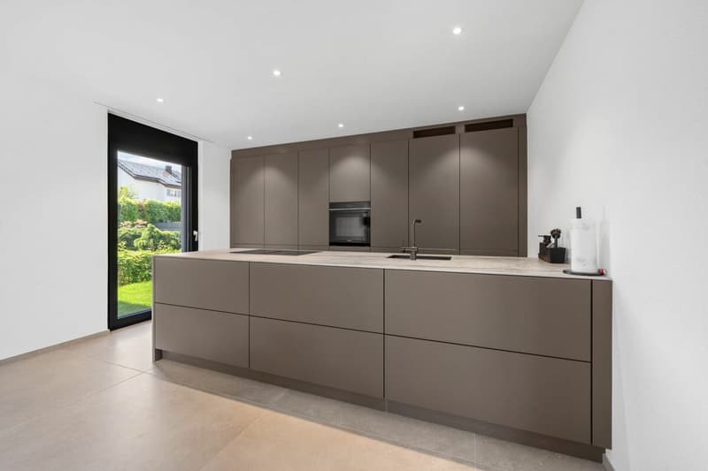 Exclusive single-family house with pool, smart home and luxurious amenities (6)