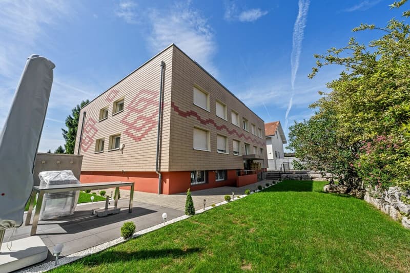 Fully renovated 4.5-room attic apartment with large terrace and panoramic view! (18)
