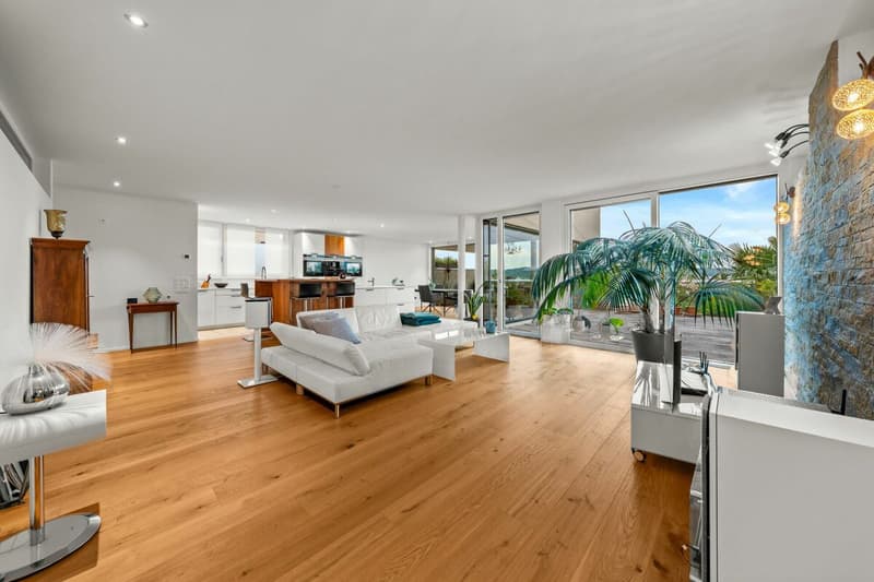 Exklusive 4.5-Zimmer-Terrassenwohnung - Modernes Wohnen auf höchstem Niveau (10)