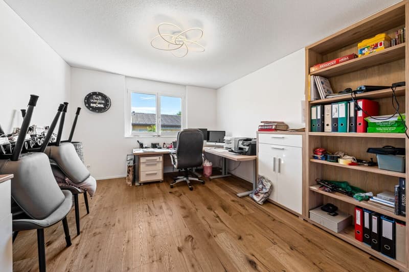 Exklusive 5.5-Zimmer-Attikawohnung mit 152 m² Terrasse & Weitsicht! (21)
