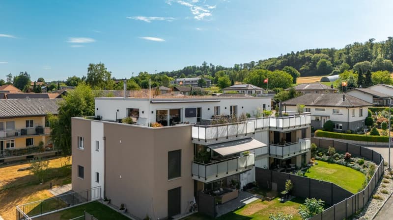 Exklusive 5.5-Zimmer-Attikawohnung mit 152 m² Terrasse & Weitsicht! (23)