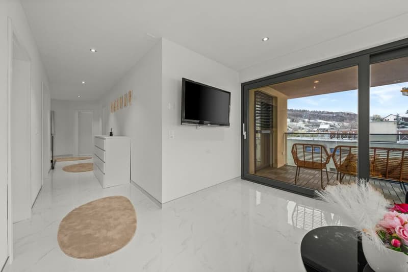 Luxuriöses 7.5 Zimmer Einfamilienhaus mit viel Platz (9)