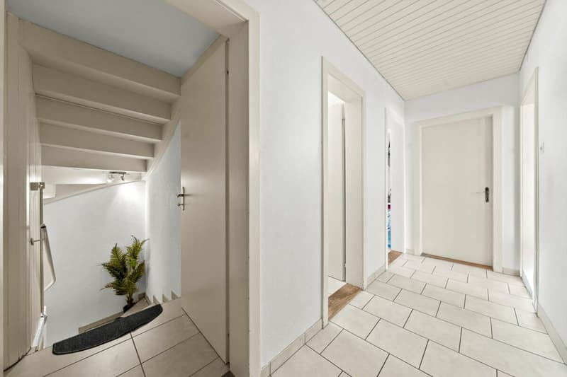 Grosszügige 4.5-Zimmerwohnung auf zwei Etagen mit Terrasse und Garten! (11)