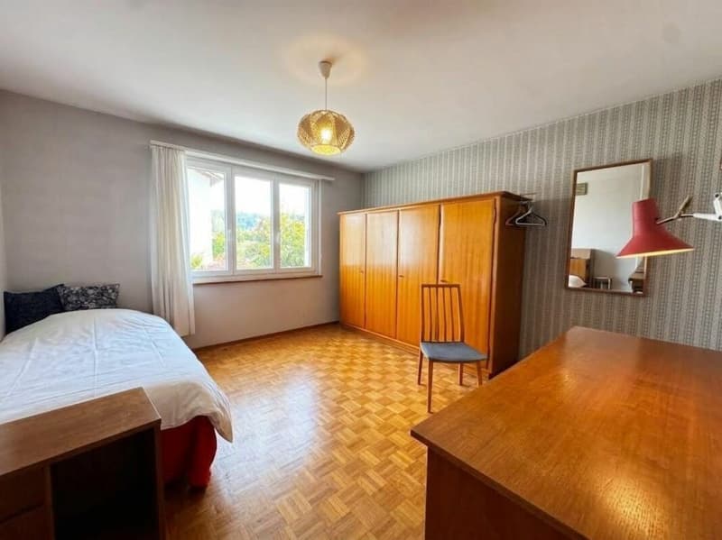 Charmantes Einfamilienhaus am Bach mit Wintergarten und Garage (4)