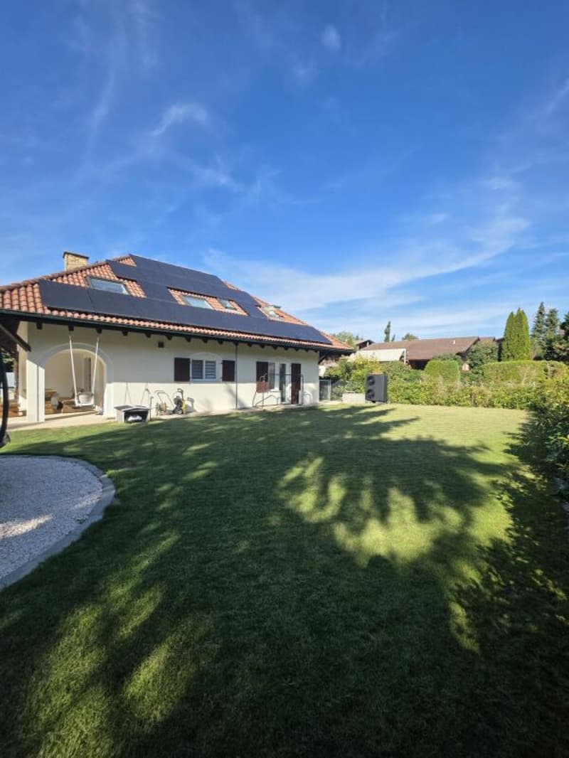 Wunderschönes, grosses 8.5 Zimmer EFH an Privatstrasse, mit grossem Garten (17)