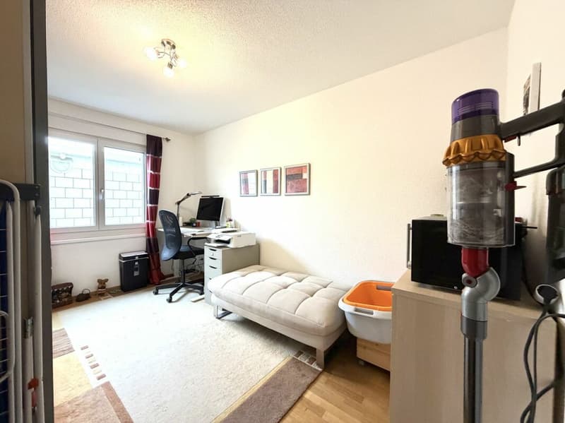Schöne 4.5 Zimmer Gartenwohnung an ruhiger Lage (6)