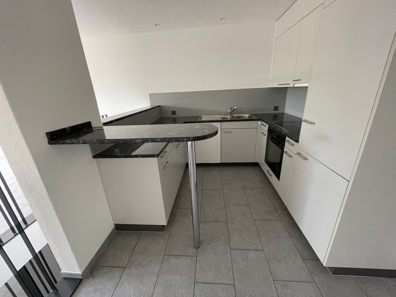 Ampio appartamento maisonnette in posizione centrale (4)