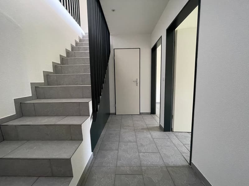 Ampio appartamento maisonnette in posizione centrale (8)