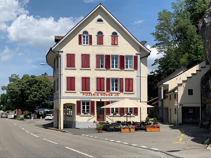 Spacious 1.5-room apartment in the heart of the old town (1)