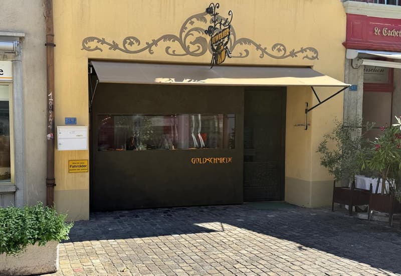 Attractive retail space in the historic old town of Lenzburg (2)
