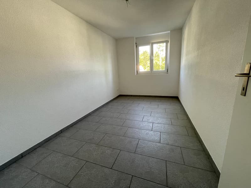 Helle 4.5-Zimmerwohnung mit Aussicht (8)