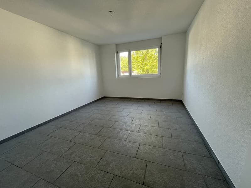 Helle 4.5-Zimmerwohnung mit Aussicht (9)