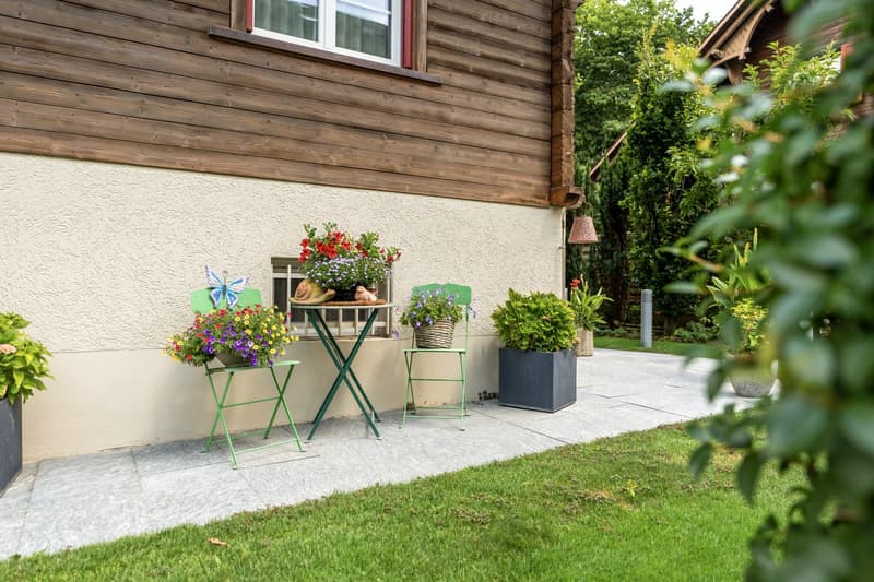 Einfamilienhaus mit Pool und Garage (12)