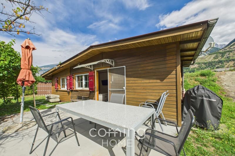 Cozy mobile home in Raron - garden area, modern kitchen, and summer by the pool (6)