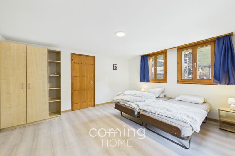 Two balconies, mountain views, and plenty of natural light?a 3.5-room apartment in Saas-Grund (6)
