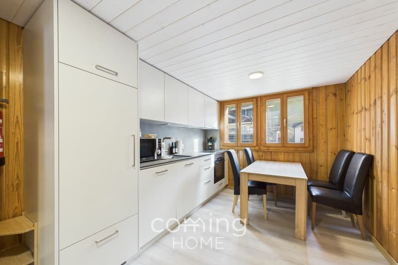 Two balconies, mountain views, and plenty of natural light?a 3.5-room apartment in Saas-Grund (3)