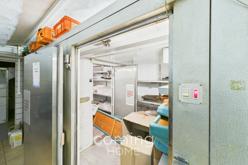Investment Package in Oensingen - Restaurant, Two 4.5-Bedroom Apartments, and a Central Location (20)