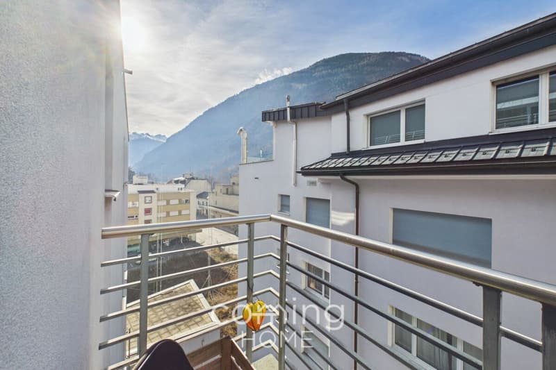 Klein, aber fein - renovierte 2.5-Zimmer-Wohnung mit Lift und Bodenheizung in Visp (2)