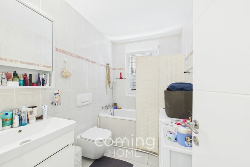 Klein, aber fein - renovierte 2.5-Zimmer-Wohnung mit Lift und Bodenheizung in Visp (8)