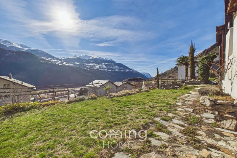 Private garden and potential as a second home - studio in quiet St. German (6)