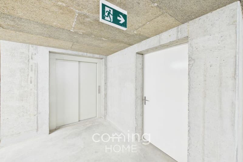 Commercial space in Niederbipp - 455 m² for IT, classic cars, storage, or other commercial use (9)