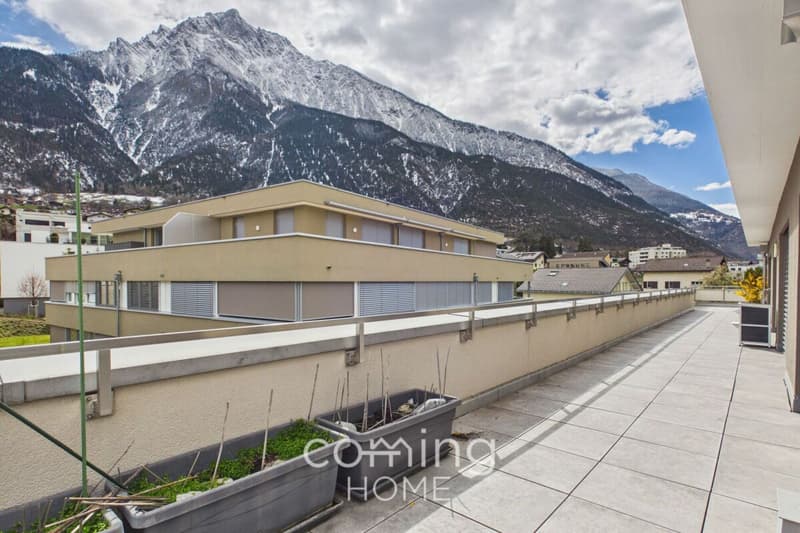 Sunny 4.5-bedroom penthouse with a large panoramic terrace and views of the Alps in Brig-Glis (15)