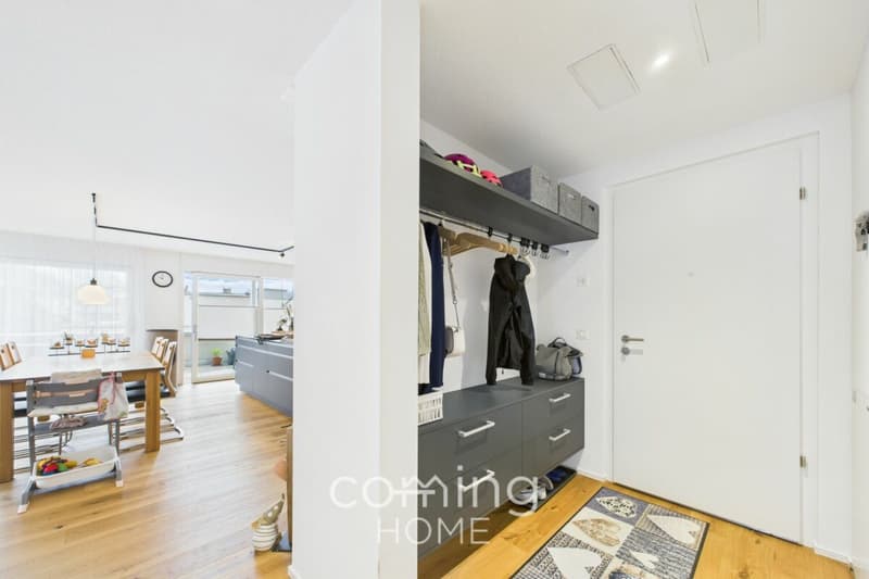 Sunny 4.5-bedroom penthouse with a large panoramic terrace and views of the Alps in Brig-Glis (10)