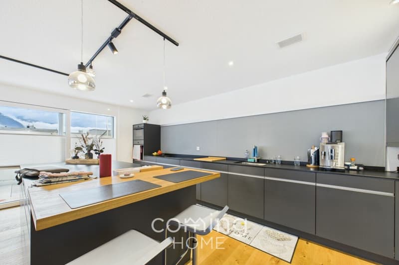Sunny 4.5-bedroom penthouse with a large panoramic terrace and views of the Alps in Brig-Glis (6)