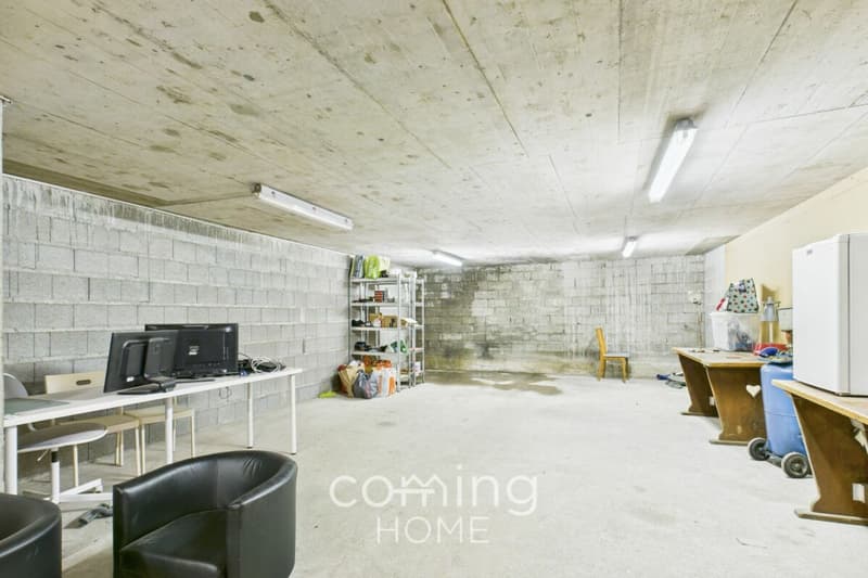 Attractive multi-family house with large commercial space and three modernized apartments in Turtmann (19)