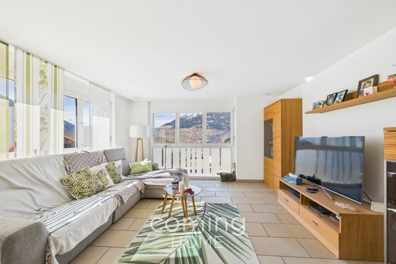 Stylish 5.5-room garden apartment with a sunroom and mountain views in Ried-Brig (3)