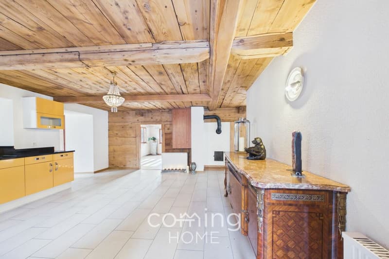 Exclusive chalet apartment in Törbel - 3.5 rooms, spacious rooms & stunning mountain views (4)