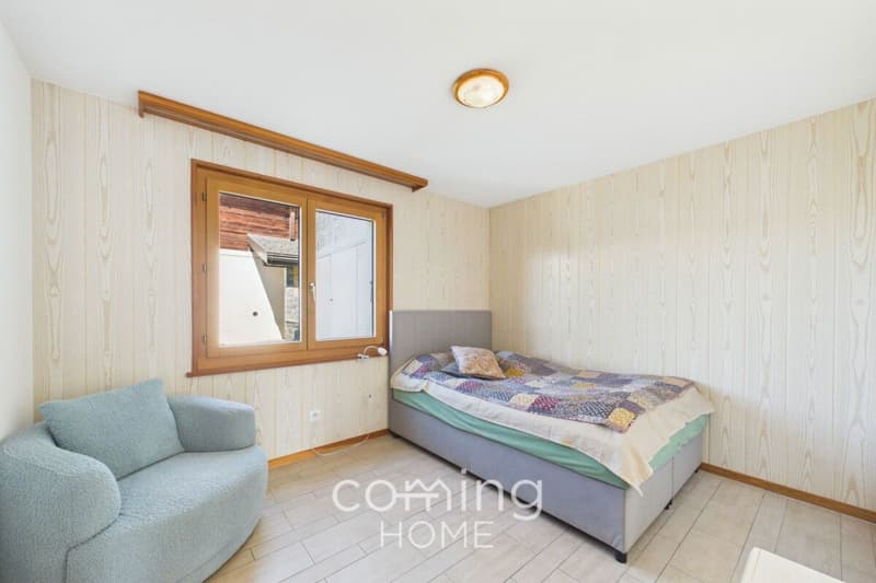 Charming 3.5 room apartment in Jeizinen with mountain views (8)