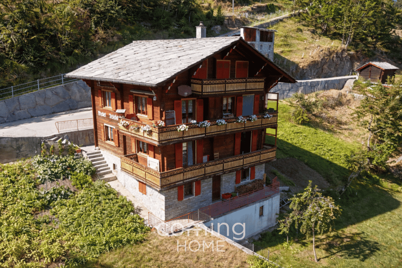 Charming 3.5-room flat in a Valais chalet in Embd - mountain views and a second home (6)