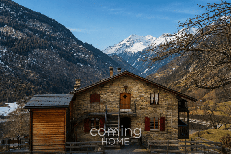 Charmante 3.5 Zimmer Wohnung im Chalet Stil in Törbel - sonnige Hanglage mit Bergsicht (11)