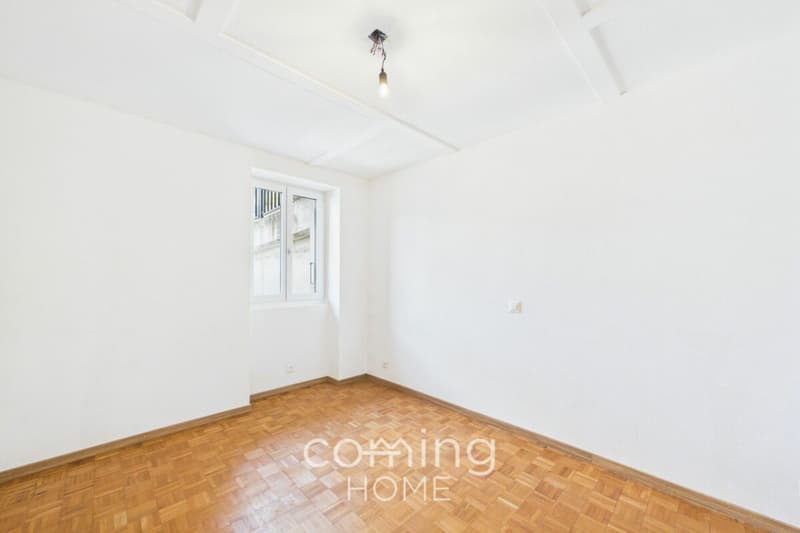 Modernisierte 4-Zimmerwohnung in Eggerberg mit sonnigem Balkon und Bergsicht (4)