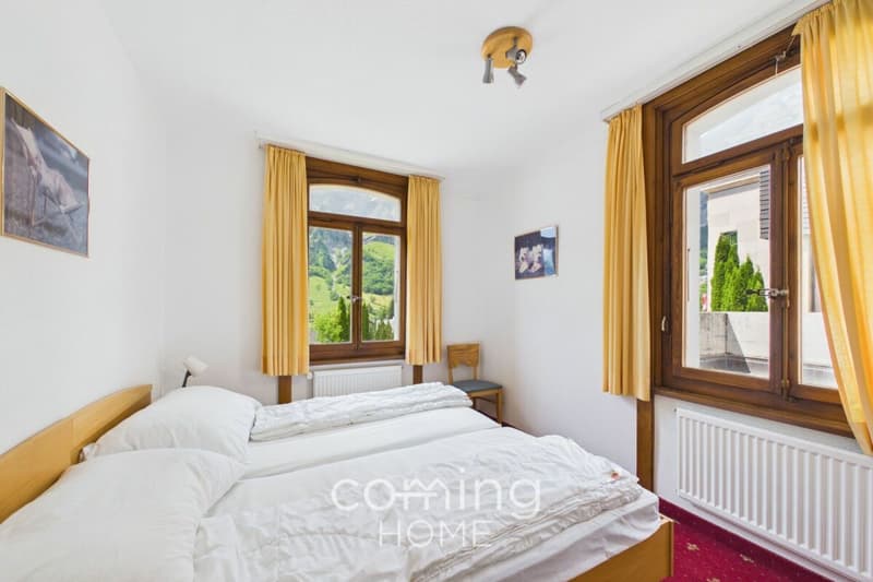Appartamento di 3,5 locali soleggiato a Leukerbad con vista sulla montagna e balcone (4)