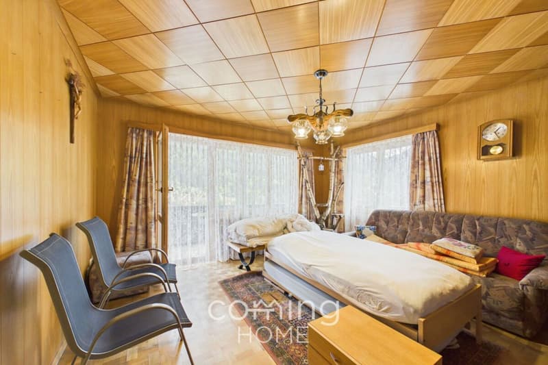 Charming 4.5-room apartment in Wiler with panoramic views of the Alps (2)