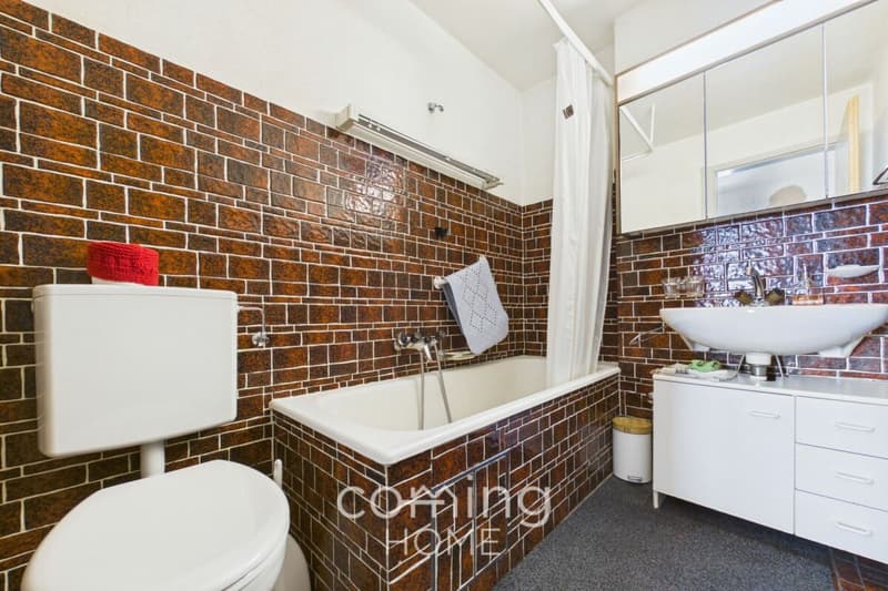 Charming 4.5-room apartment in Wiler with panoramic views of the Alps (8)