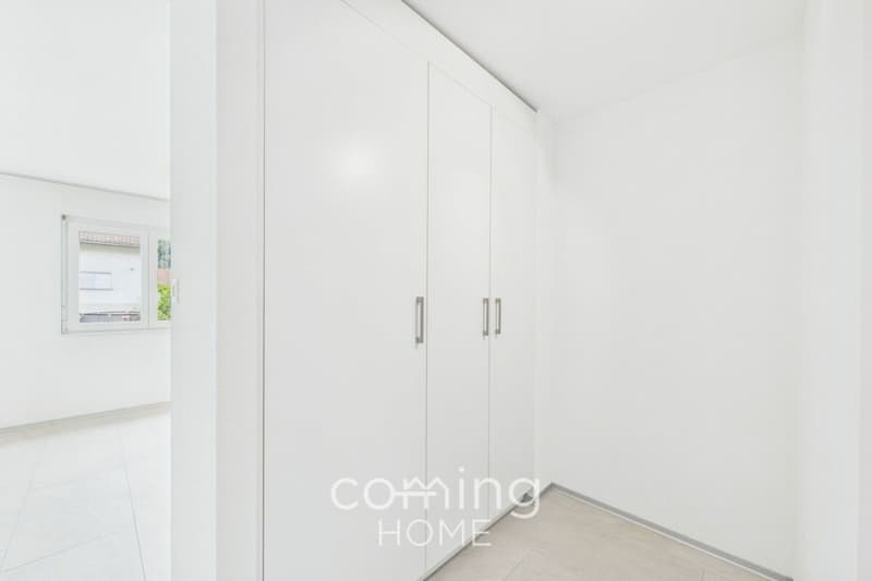 Moderne 3.5 Zimmerwohnung in Visp mit zwei Balkonen und Bergsicht (8)